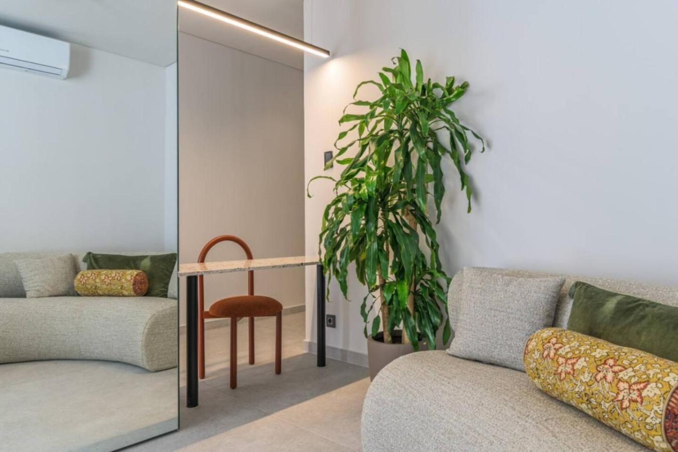 Apartment Boho Wild Flowers In Mar Mikhael